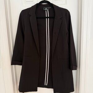 Black Blazer, Small
